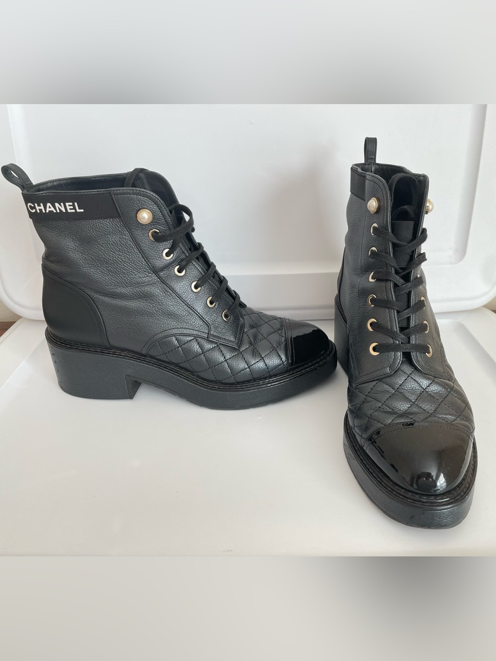 CHANEL Black Quilted Lace-Up Ankle Boots 9.5 Combat Womens